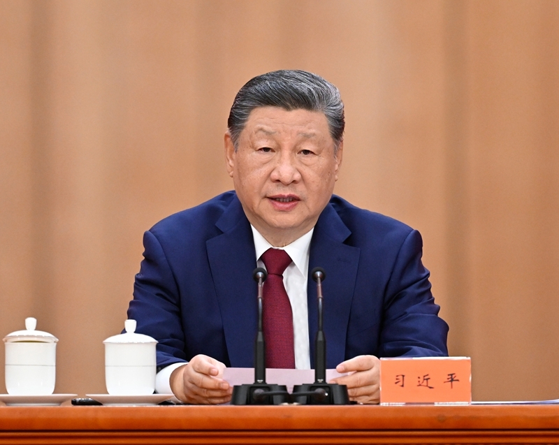 纪念中国工农红军长征胜利90周年大会在京隆重举行 习近平发表重要讲话